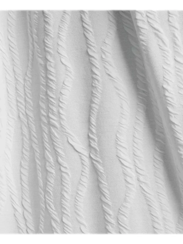 S6f6991ded71445c6ab99f02964e3d3aeC.webp White Striped Jacquard Knit Fabric – 1 m