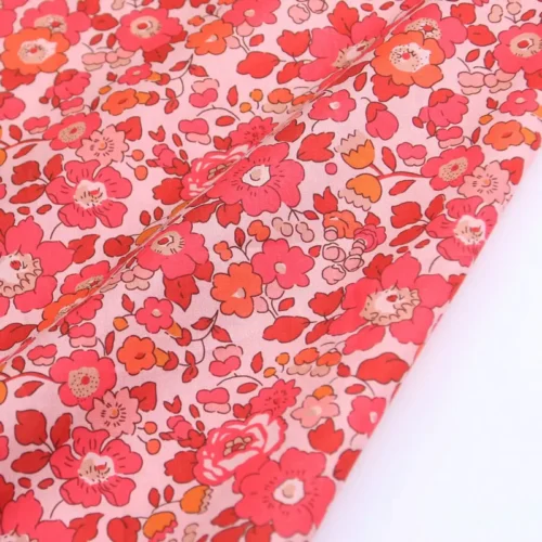 Red Floral Cotton Poplin Fabric – 50 × 145 cm