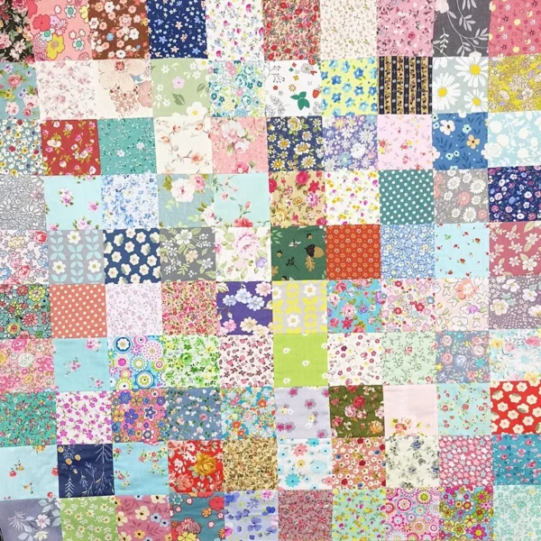 my-11134201-23030-vwjpylyc0qova0.webp 100% Cotton Floral Fabric Squares – 50-Piece Set