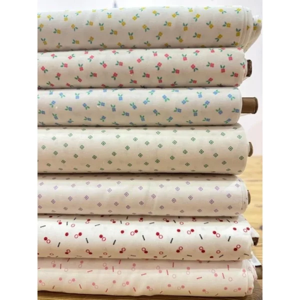 sg-11134201-824hz-mfaotxrziu4o2d.webp 100% Cotton Low Volume Fabric – Soft Neutral Tones